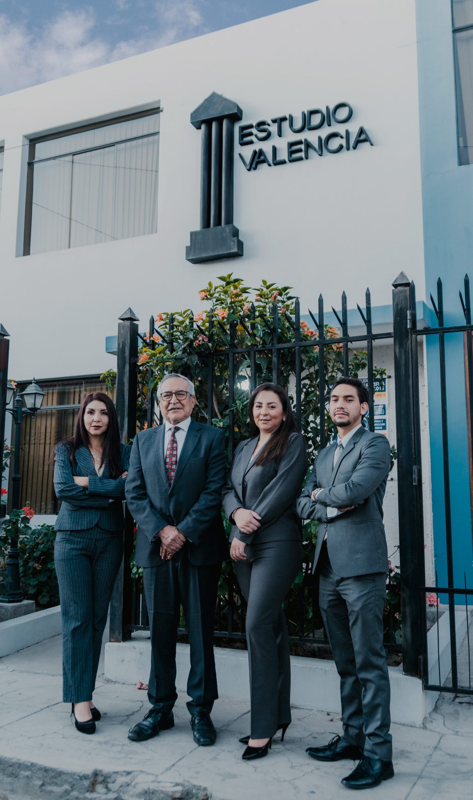 abogados arequipa scaled